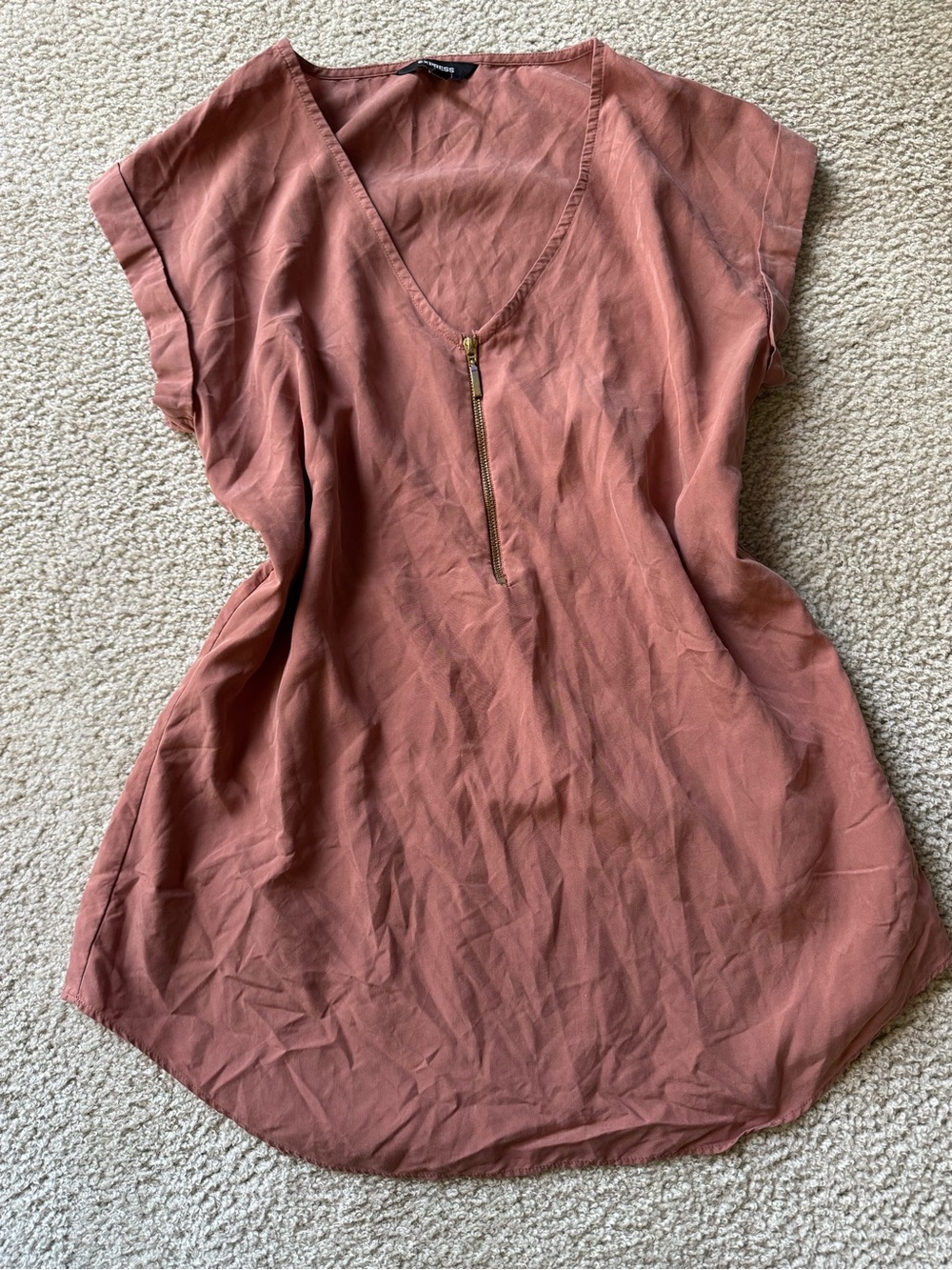 Express Dusty Rose V-Neck Zip Front Blouse sexy casual